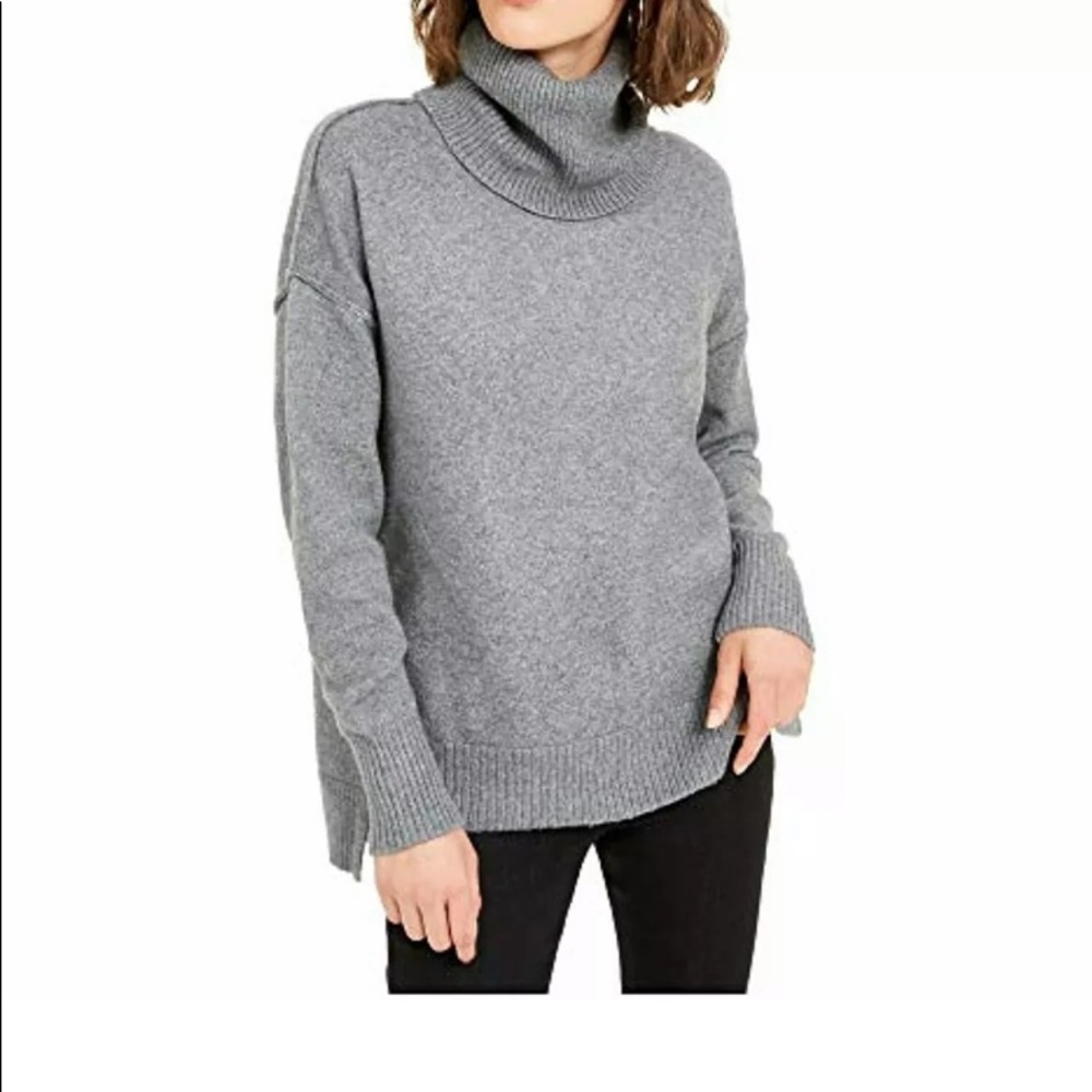 Bar III Women’s Turtleneck Hi-Lo Gray Med Sweater
